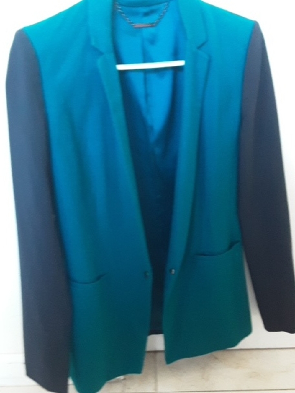 Two-Tone Teal and Black Blazer Elie tahari